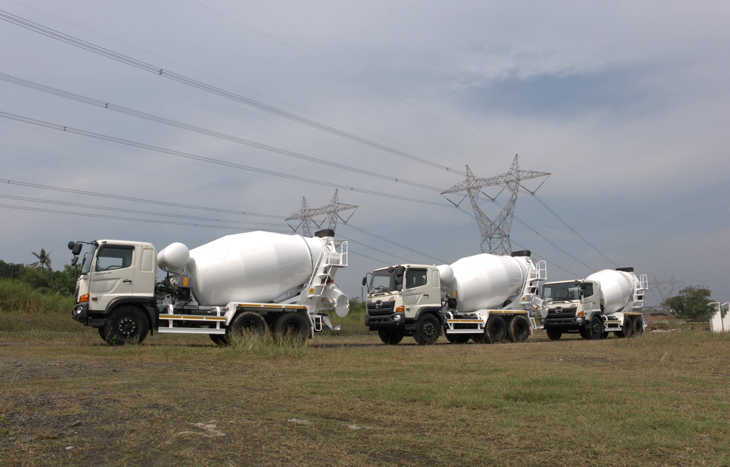 CIMC Mixer Concrete 8CBM photo