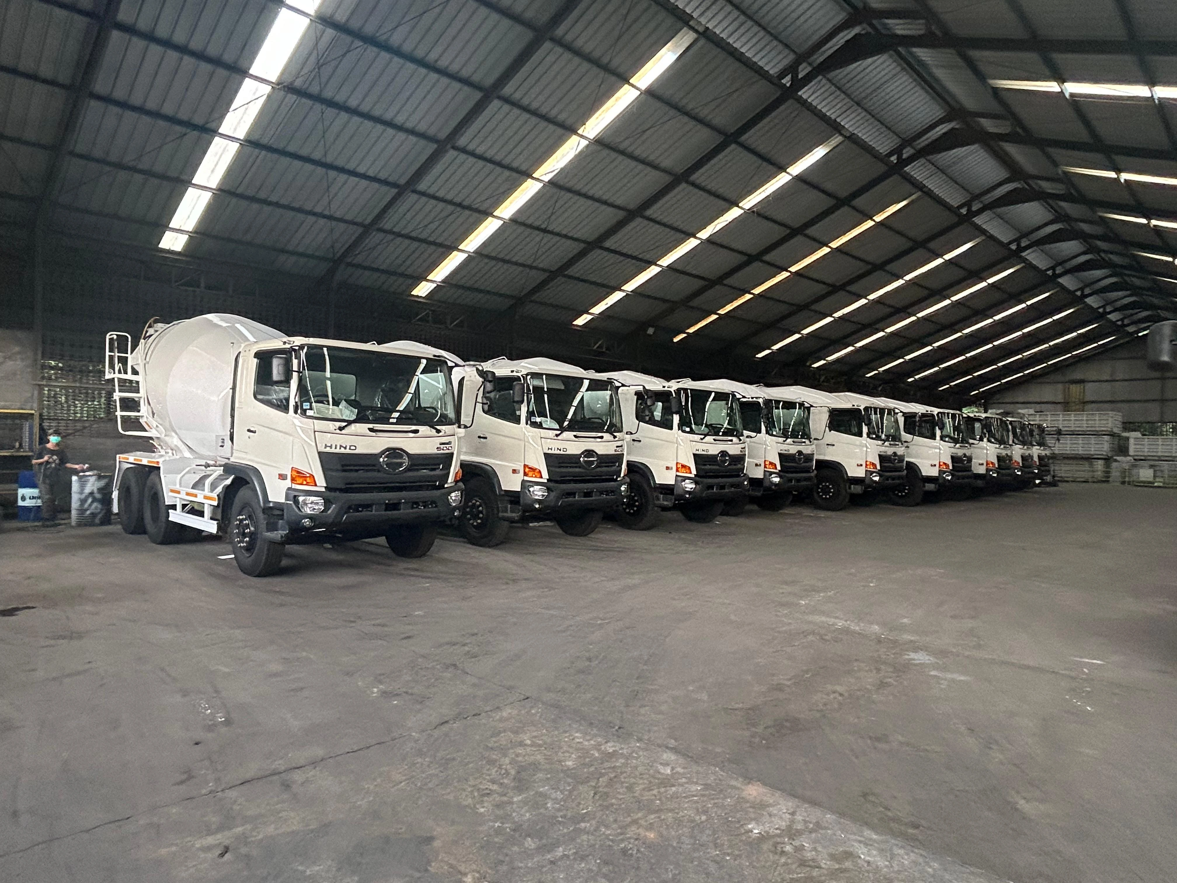 CIMC Mixer Concrete 8CBM photo